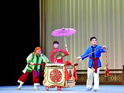 杏宇平台注册地址：京剧舞台上的“车、马、舟、轿”